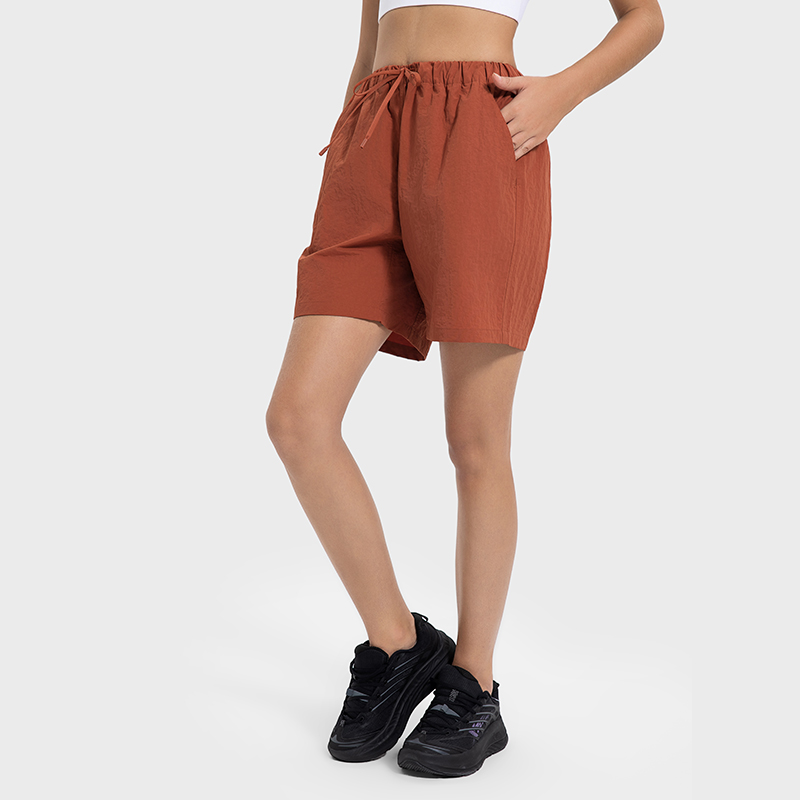 Women's Comfortable Elastic Waist, Cool and Quickly Dried 3/4 Pants, Moisture Absorbing and Breathable Yoga Shorts Maple Leaf Red