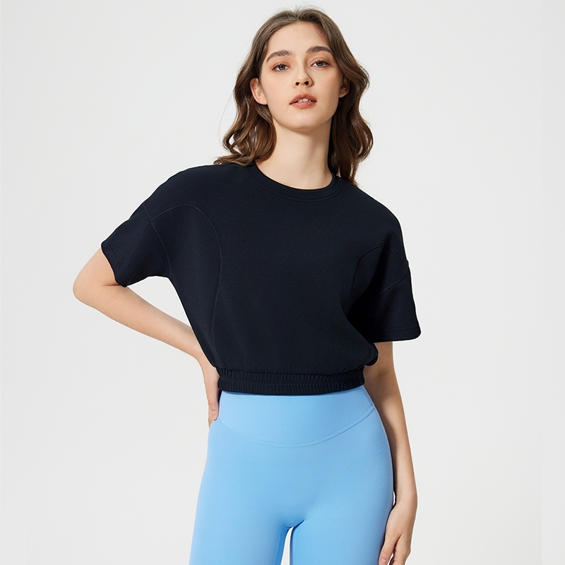Women's short crop top with exposed navel Color:Black;SIZE:S