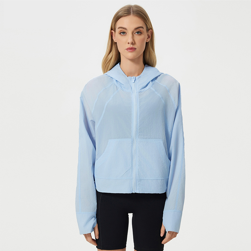 Women's short concealable hooded sports jacket Color:Windmill Light Blue;SIZE:S