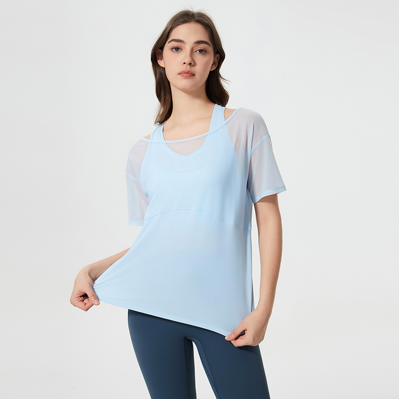 Women's loose sports short sleeved T-shirt fake two yoga clothes Windmill Light Blue