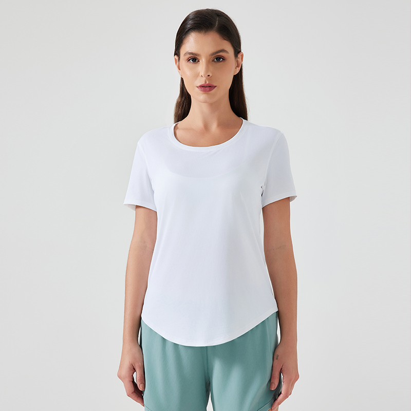 Women's versatile sports top with slim fit and fitness short sleeves White