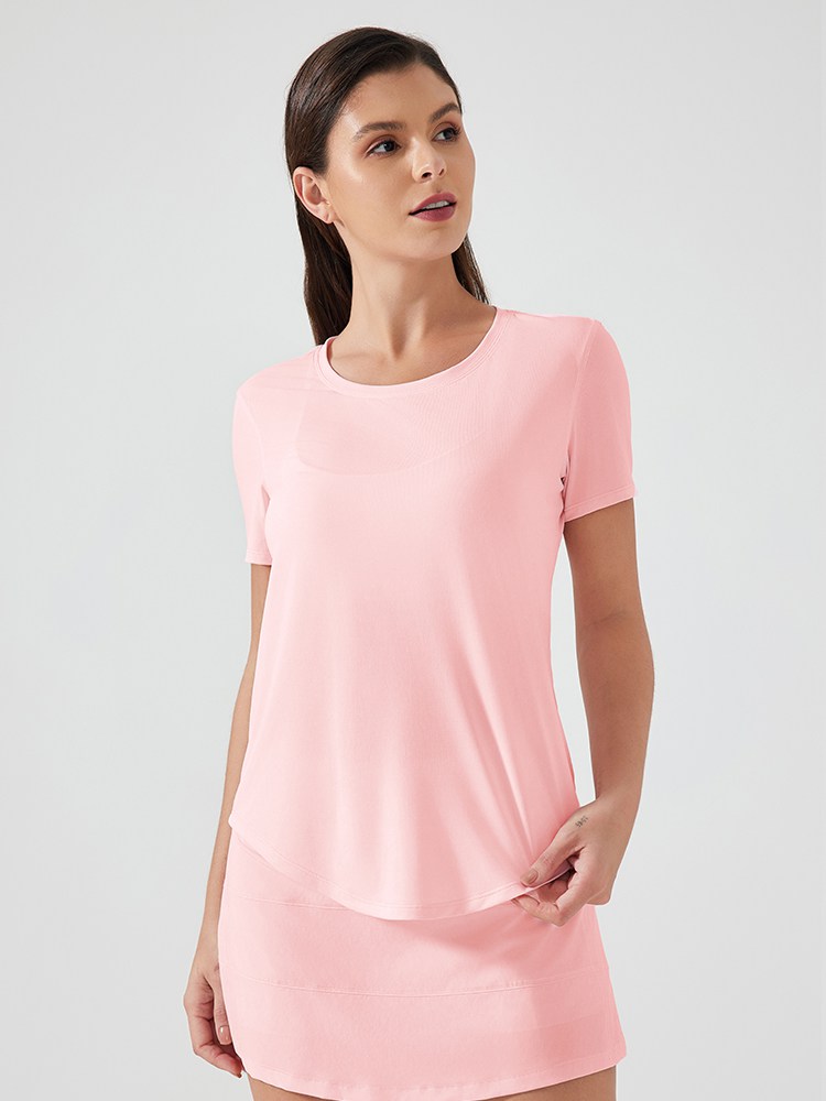Women's versatile sports top with slim fit and fitness short sleeves Strawberry milkshake powder  