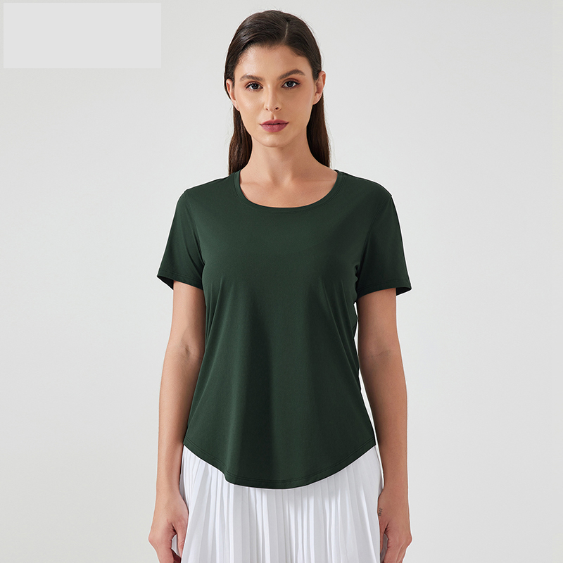 Women's versatile sports top with slim fit and fitness short sleeves Retro green  